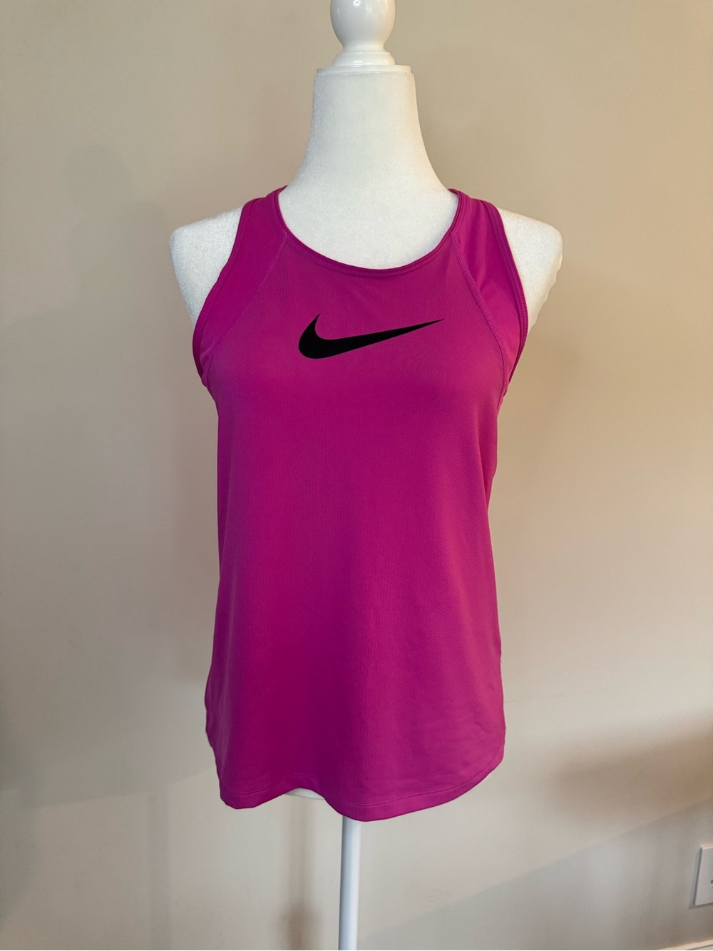 Nike Dri-FIT fuchsia/pink racerback athletic tank top Size M